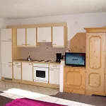 Luxner Fuegen