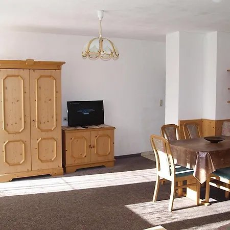 Luxner フューゲン